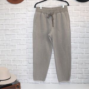 ✨Zara Women's Cropped Olive Green Pants Size M✨